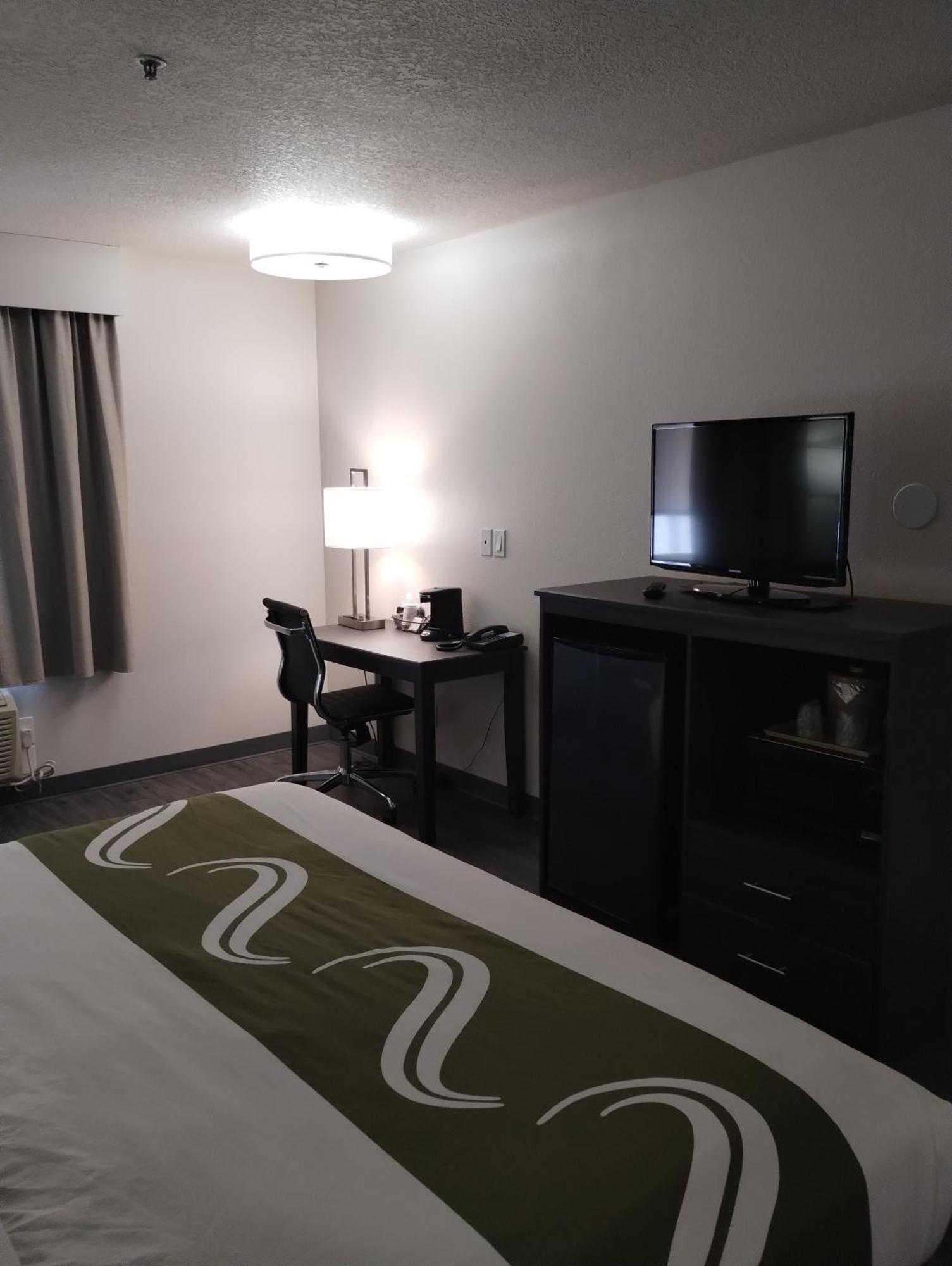 Quality Inn & Suites Wilsonville Exteriör bild